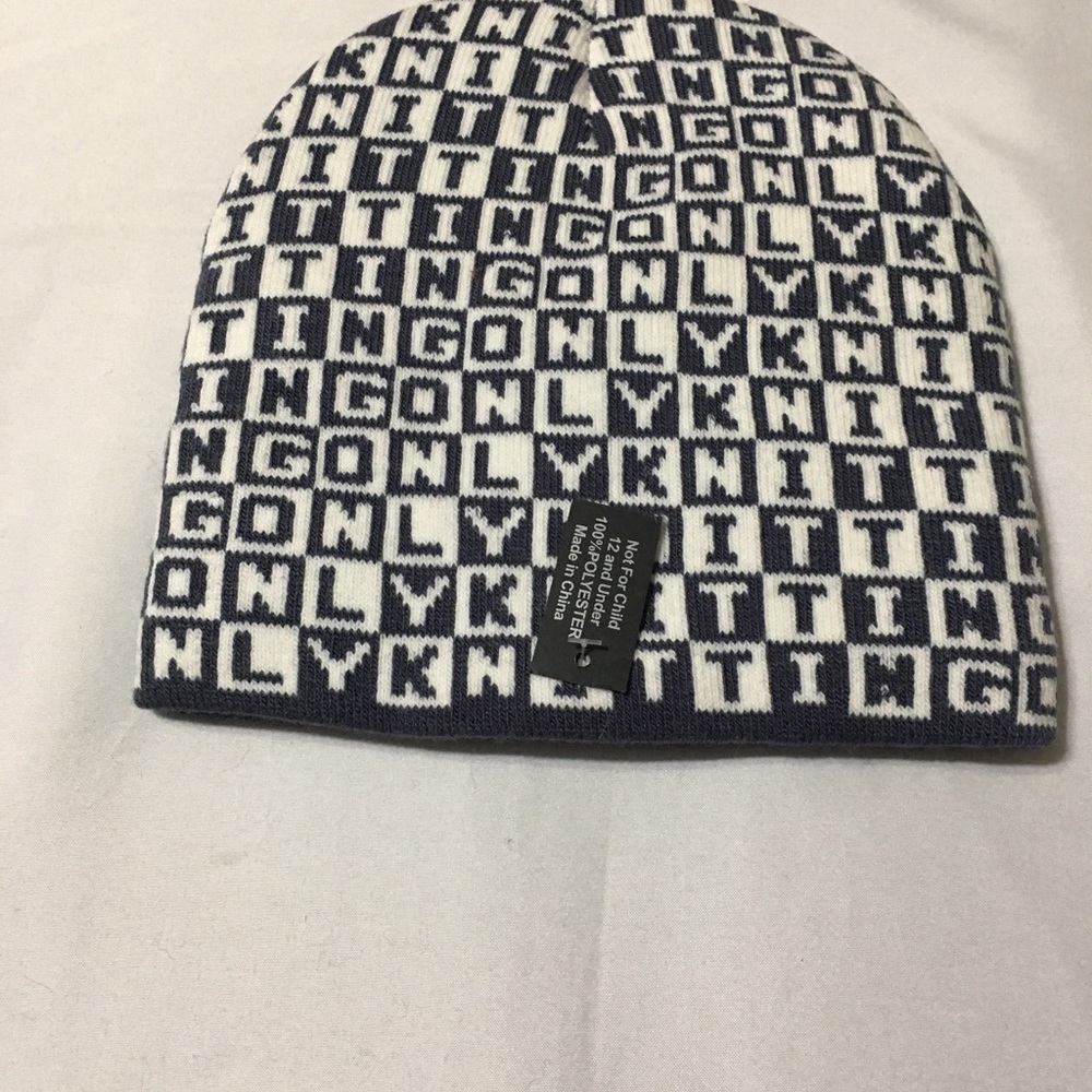 Women and Men Winter Hat Multicolor